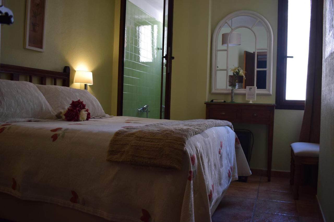 Hostal Rural Molino Del Bombo Aracena Bagian luar foto