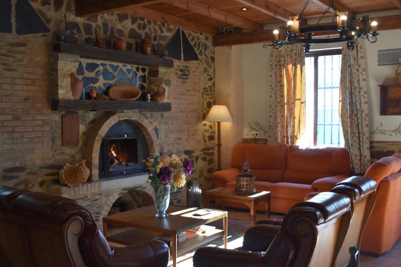 Hostal Rural Molino Del Bombo Aracena Bagian luar foto