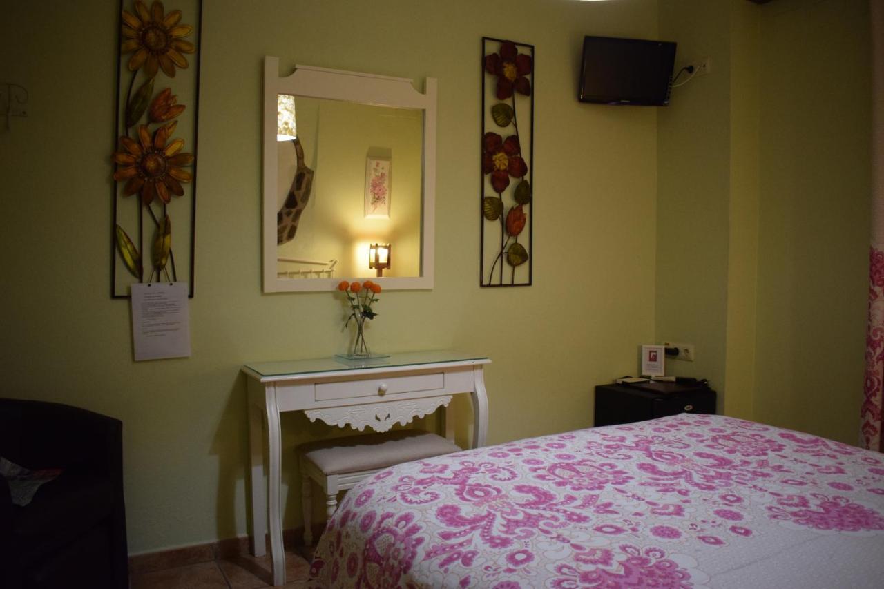 Hostal Rural Molino Del Bombo Aracena Bagian luar foto